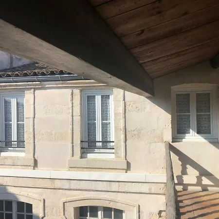 Very Quiet 2-room - Old Port, Town Center Apartment